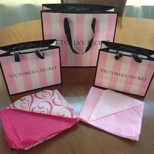 3 Victoria’s Secret shopping bags